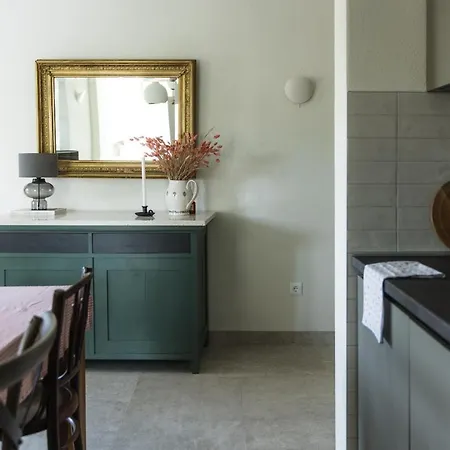 Mara - Casa Rustica Villa Zrnovo