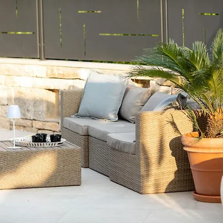 Mara - Casa Rustica * Zrnovo