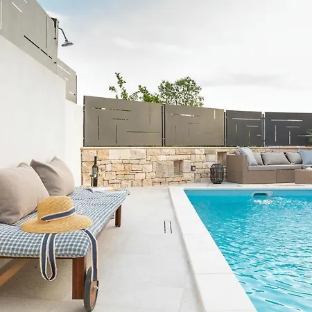 Mara - Casa Rustica Villa *