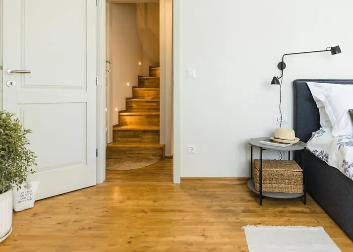 Mara - Casa Rustica Villa Žrnovo