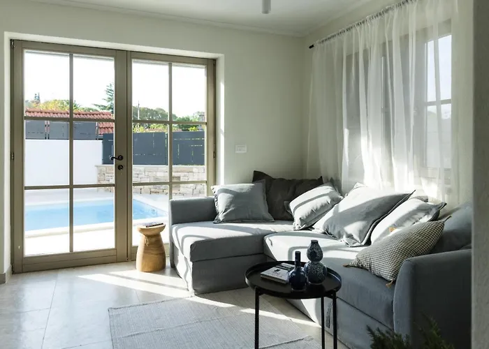 Mara - Casa Rustica * Zrnovo