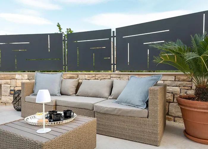 فيلة Mara - Casa Rustica