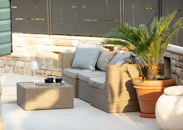 Mara - Casa Rustica * Zrnovo