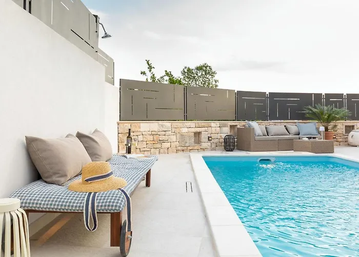 Mara - Casa Rustica Villa *