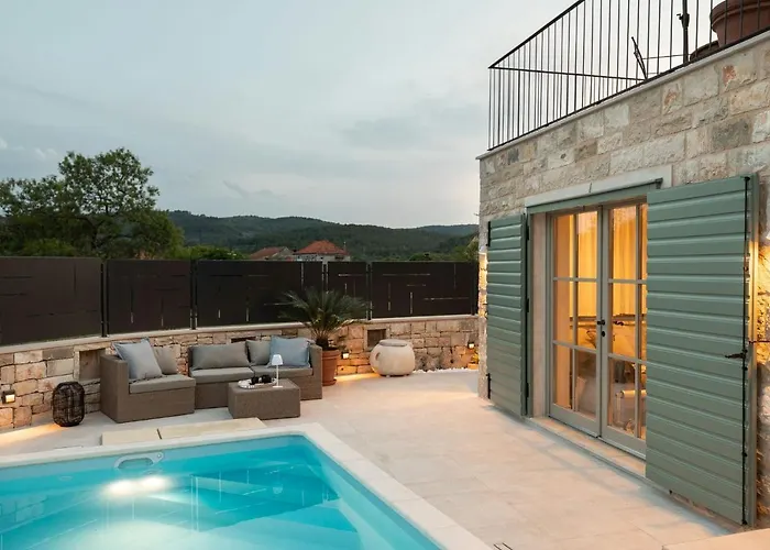 Mara - Casa Rustica Villa Zrnovo